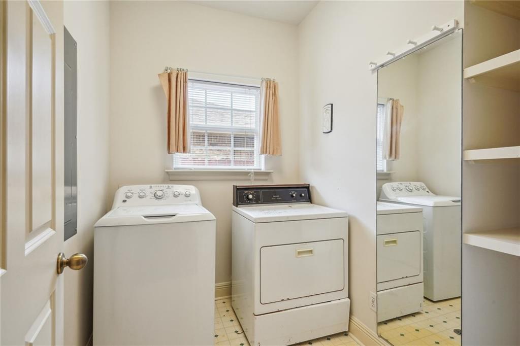 2733 METAIRIE HEIGHTS Avenue