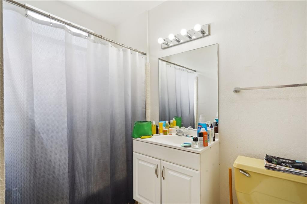 124 N SOLOMON Street 124