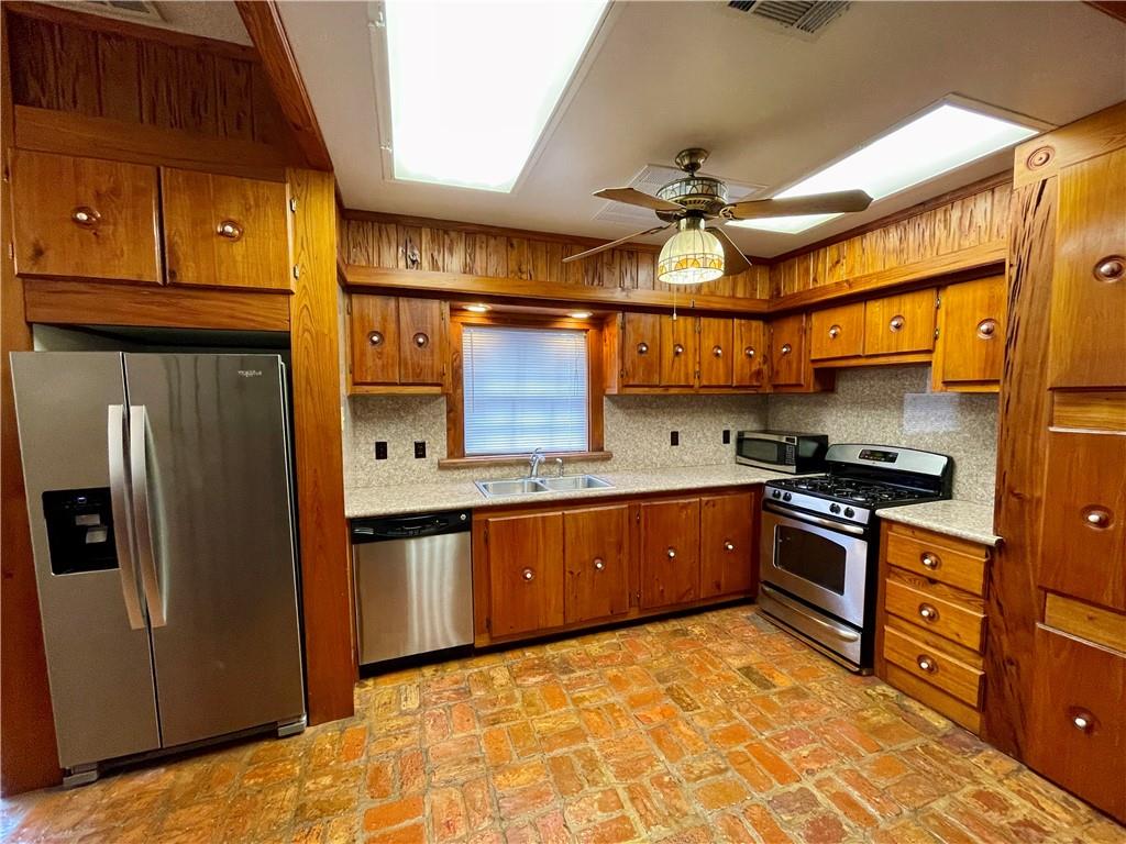 2344 CONSTANCE Street