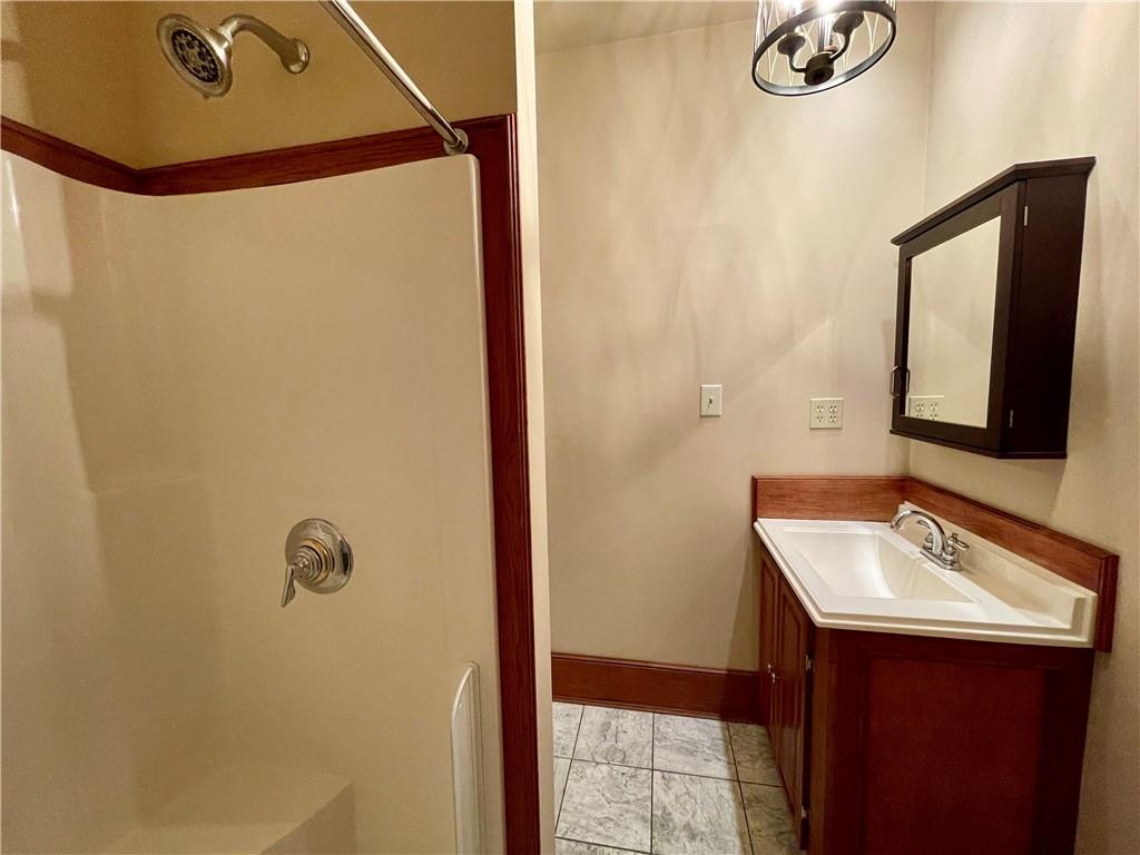 1570 MAGAZINE Street B