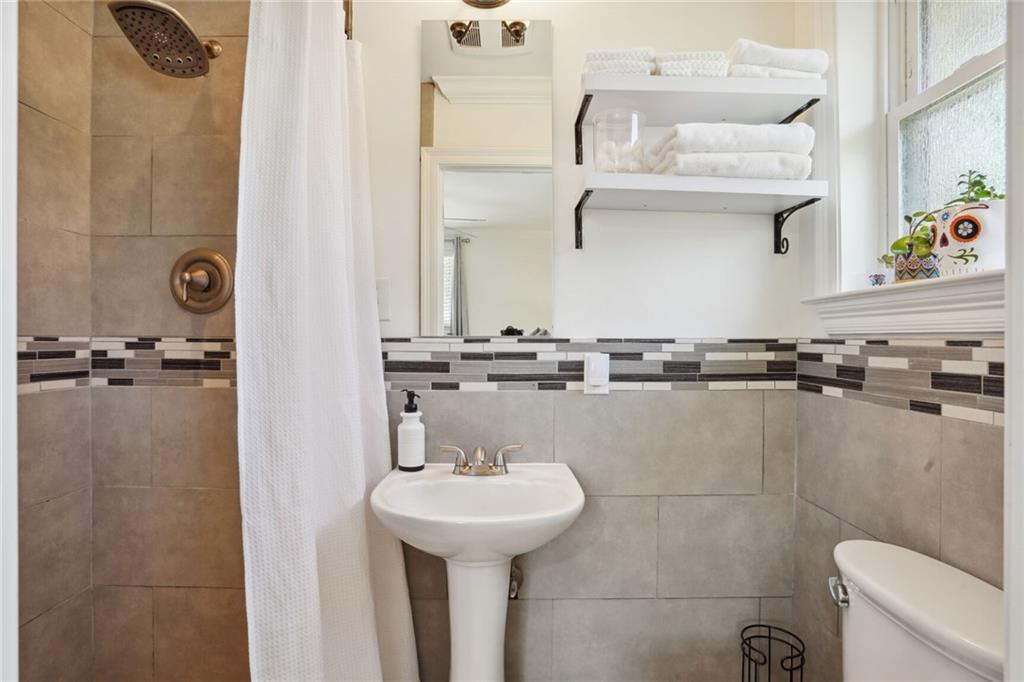 716 BEVERLY GARDEN Drive