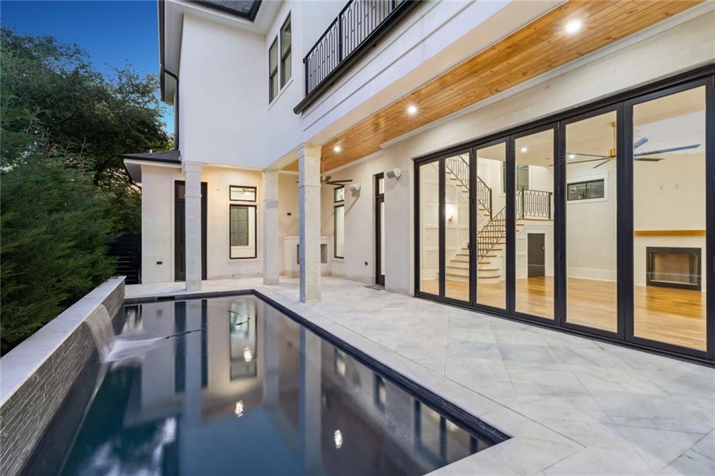 6123 CANAL Boulevard