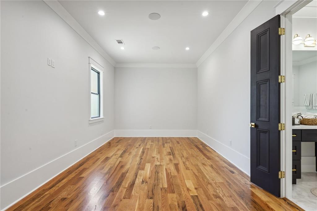 6123 CANAL Boulevard