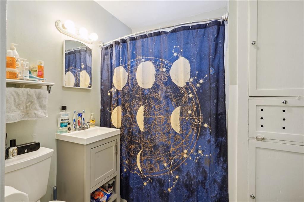 5843 45 GENERAL HAIG Street