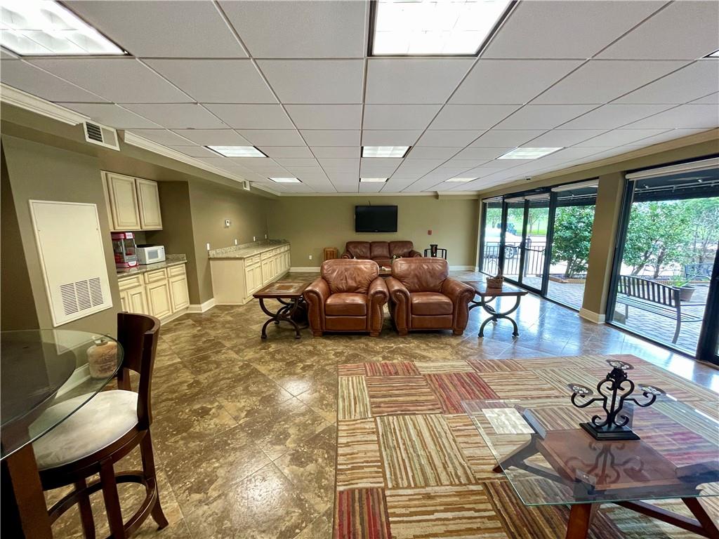 500 LAKE MARINA Avenue 408