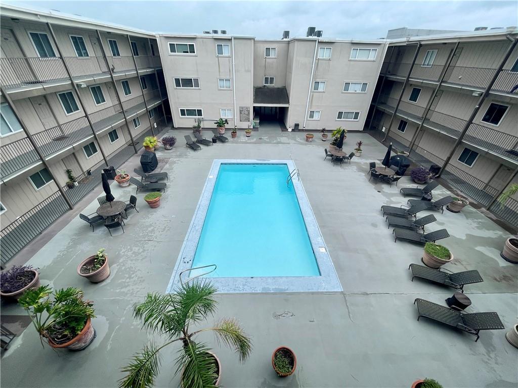 500 LAKE MARINA Avenue 408