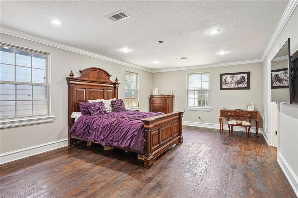 6478 GENERAL DIAZ Street