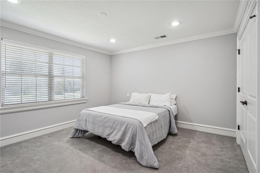 6478 GENERAL DIAZ Street