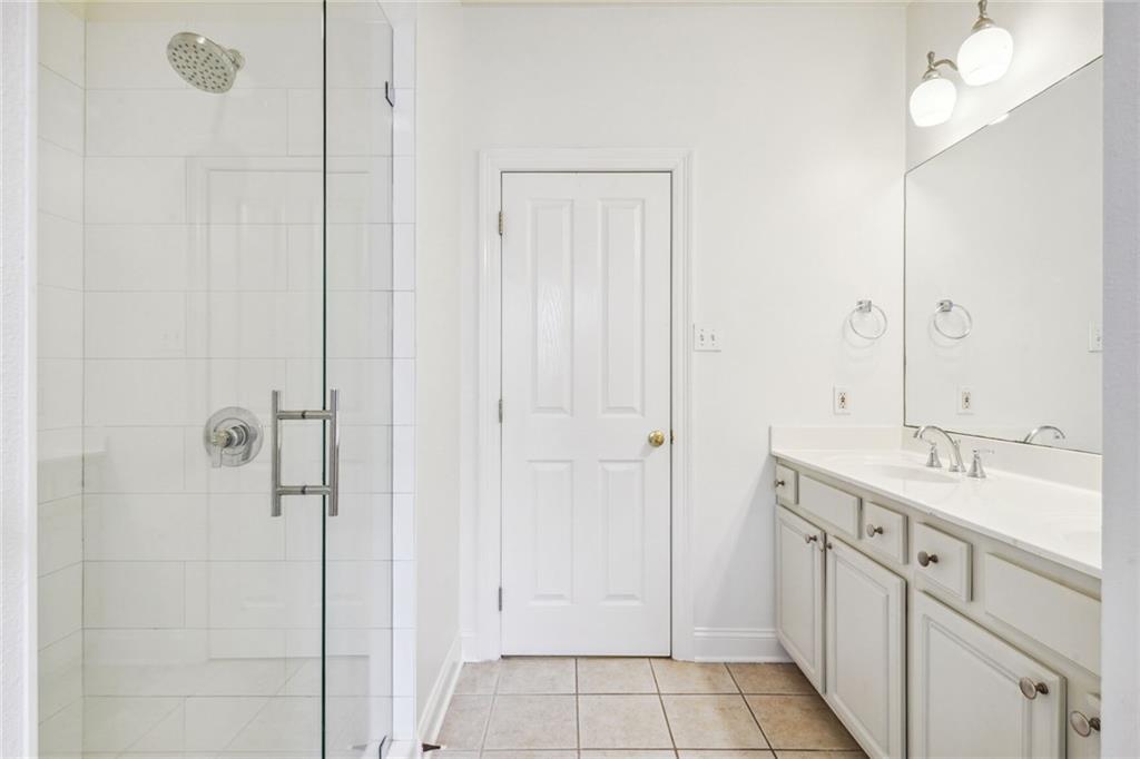 6841 MILNE Boulevard