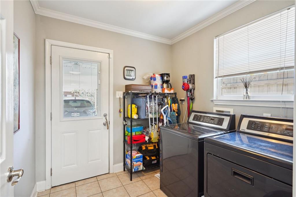 6219 GENERAL DIAZ Street