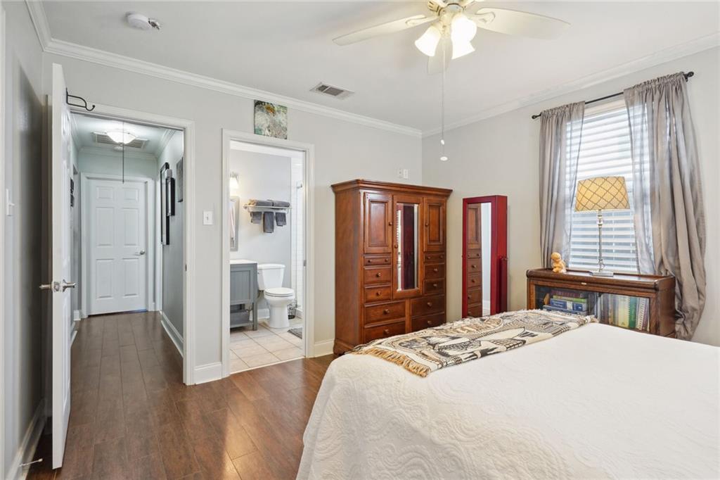 6219 GENERAL DIAZ Street