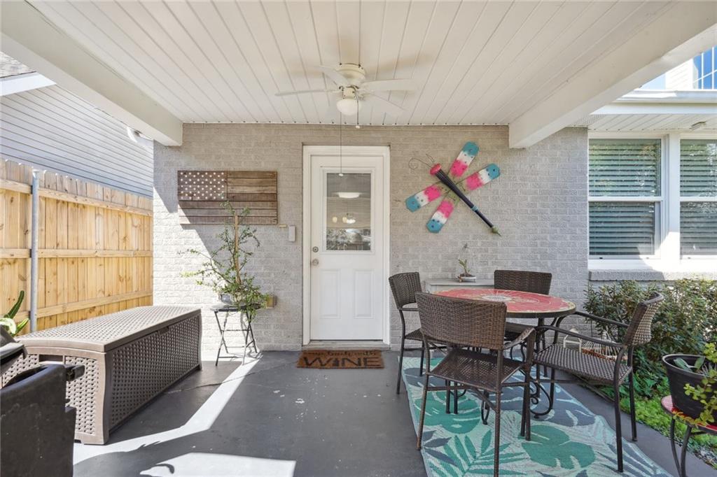 6219 GENERAL DIAZ Street