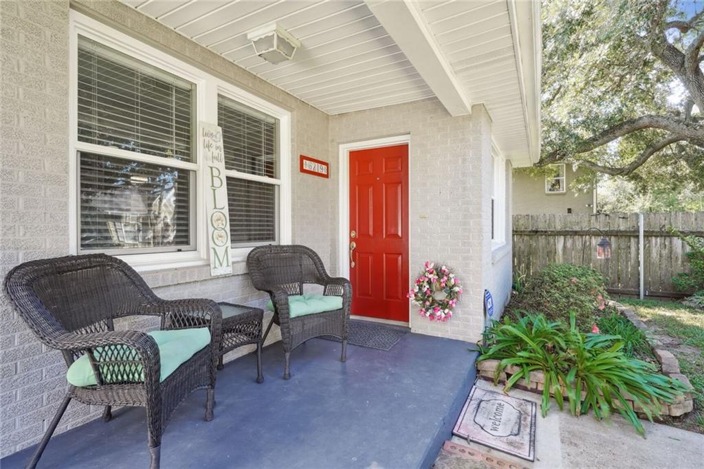 6219 GENERAL DIAZ Street