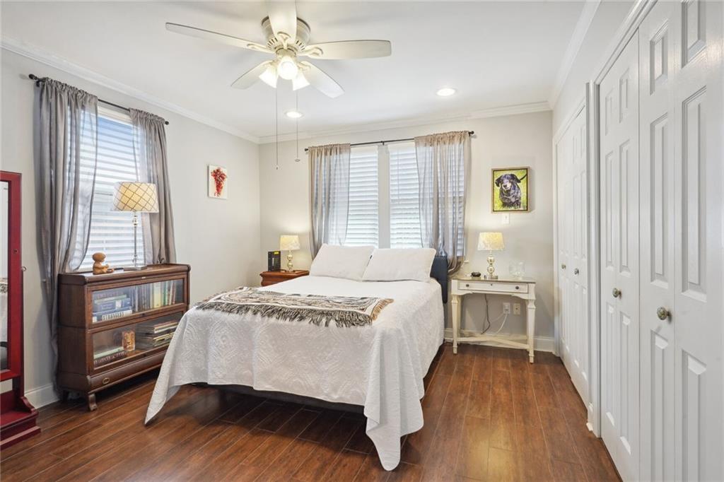 6219 GENERAL DIAZ Street