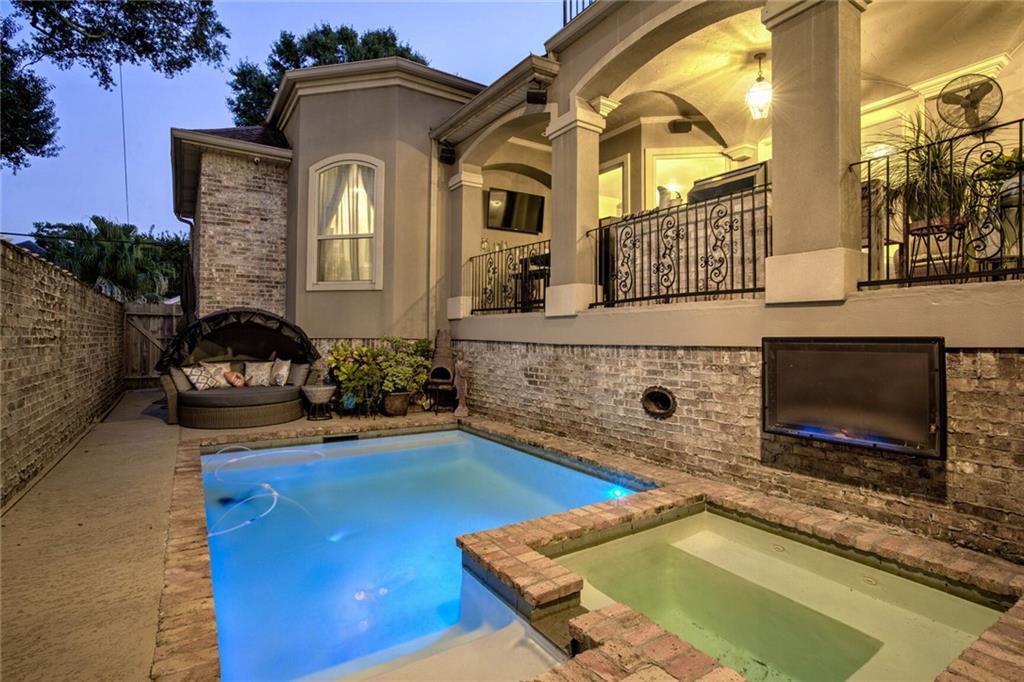 6117 WEST END Boulevard