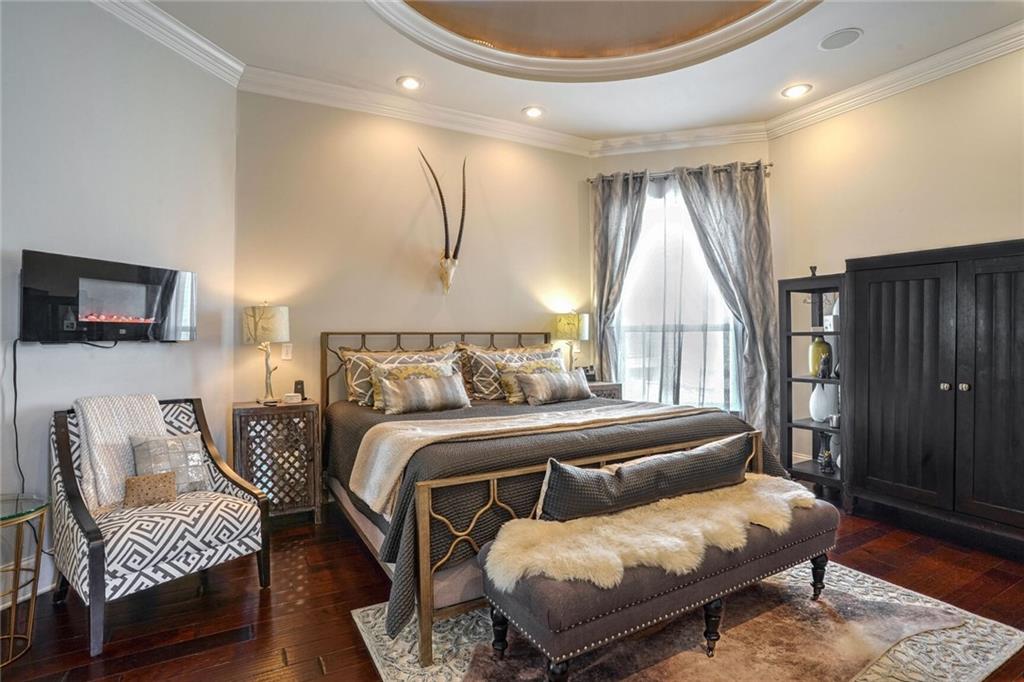 6117 WEST END Boulevard