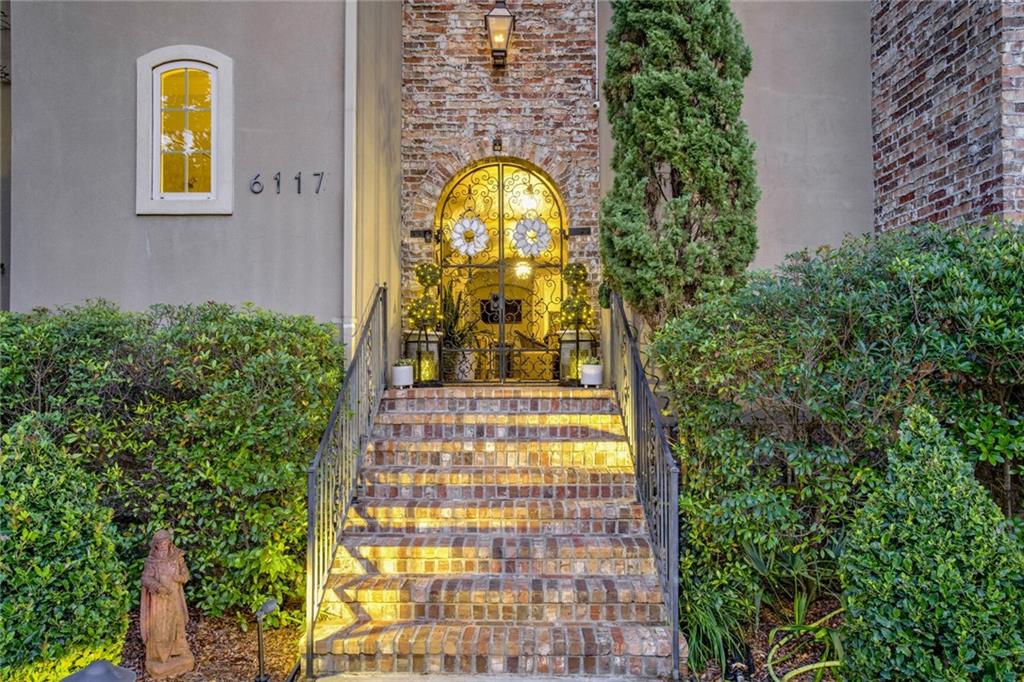 6117 WEST END Boulevard