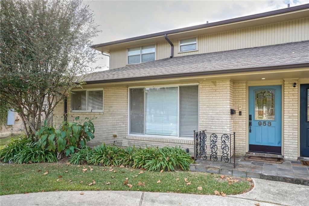 958 ALLEN TOUSSAINT Boulevard