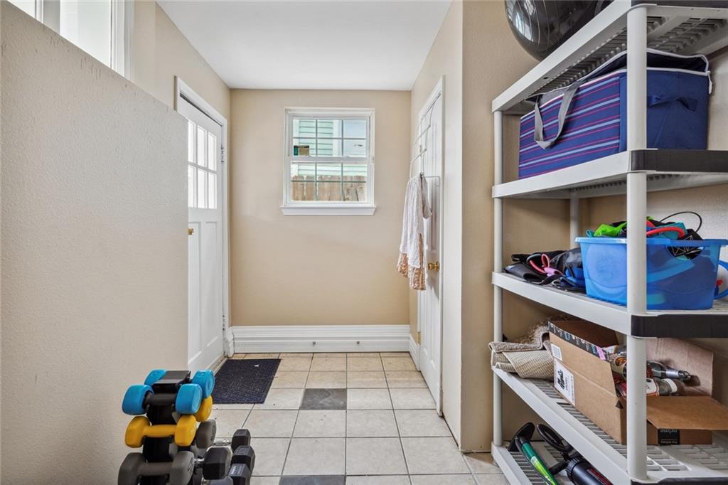 6535 WEST END Boulevard