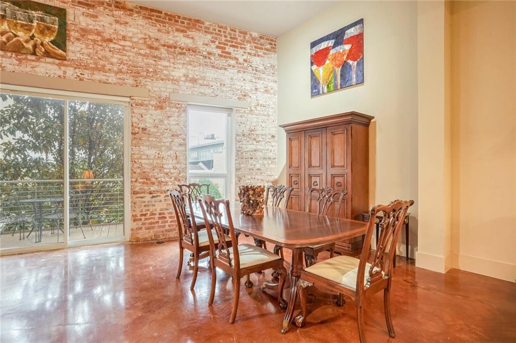 840 TCHOUPITOULAS Street 211