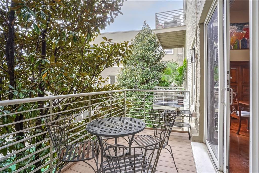 840 TCHOUPITOULAS Street 211