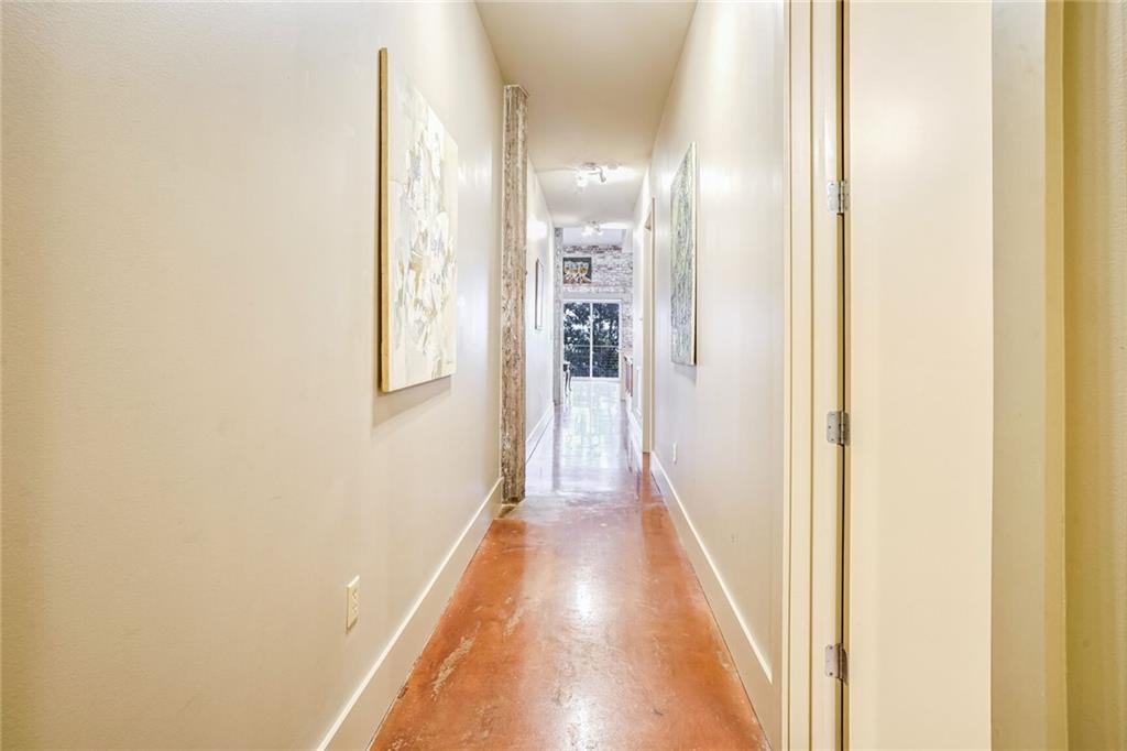 840 TCHOUPITOULAS Street 211