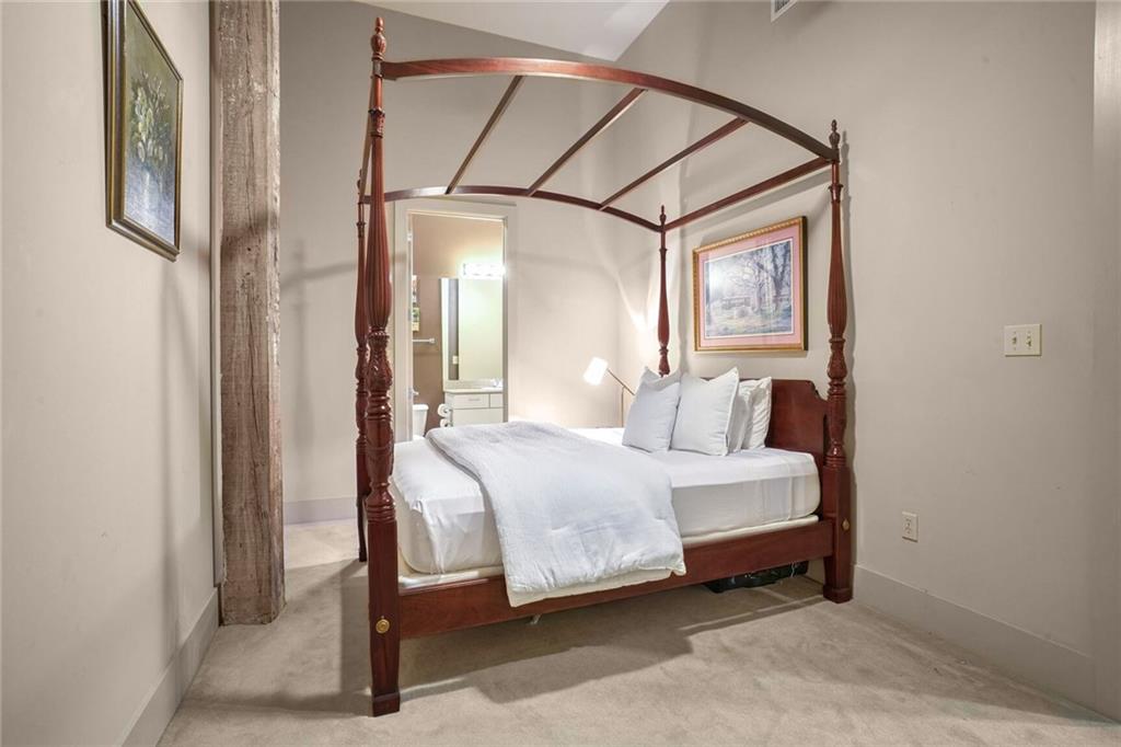 840 TCHOUPITOULAS Street 211