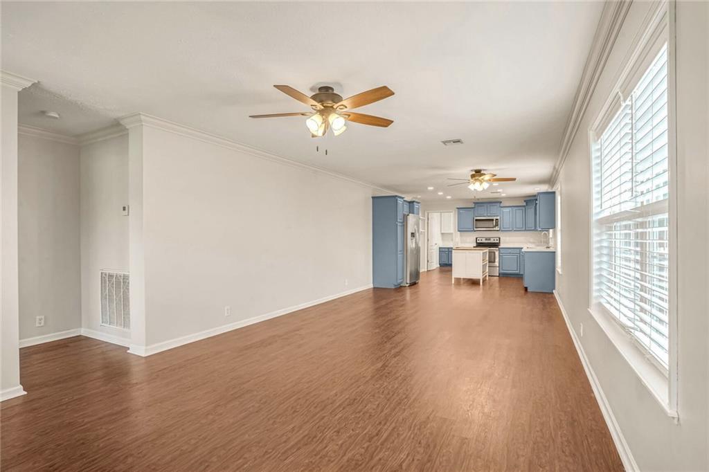 6748 PONTCHARTRAIN Boulevard