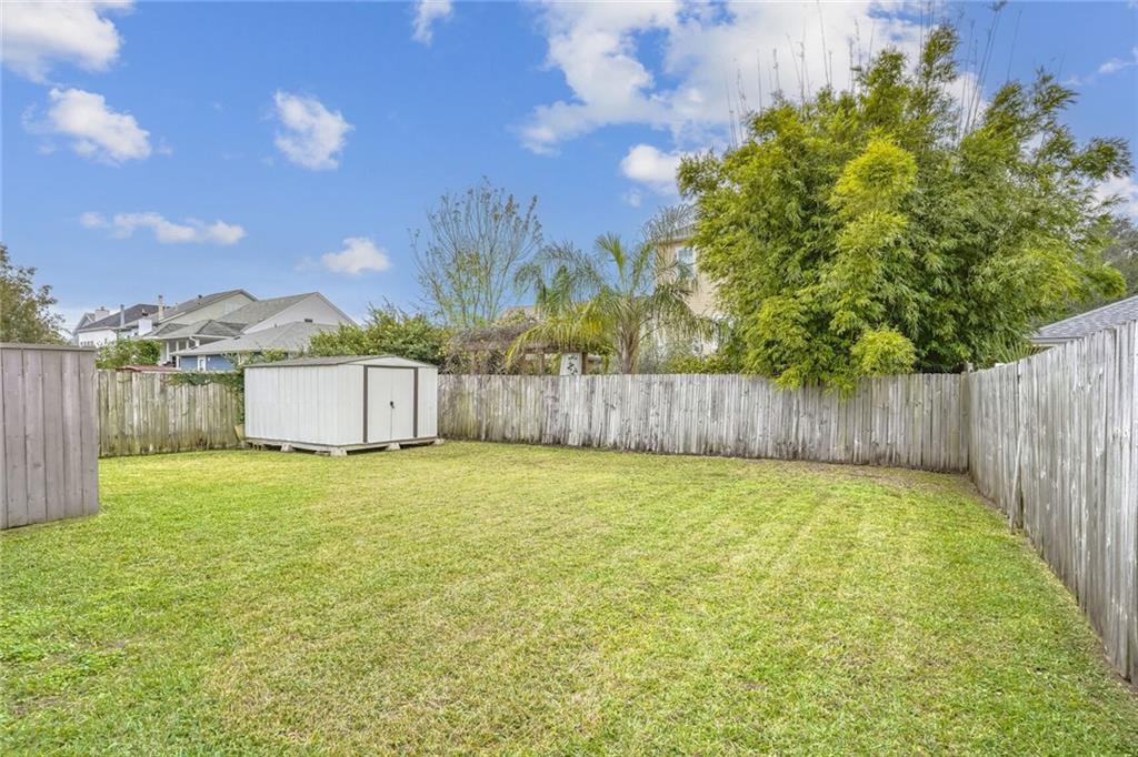 6748 PONTCHARTRAIN Boulevard