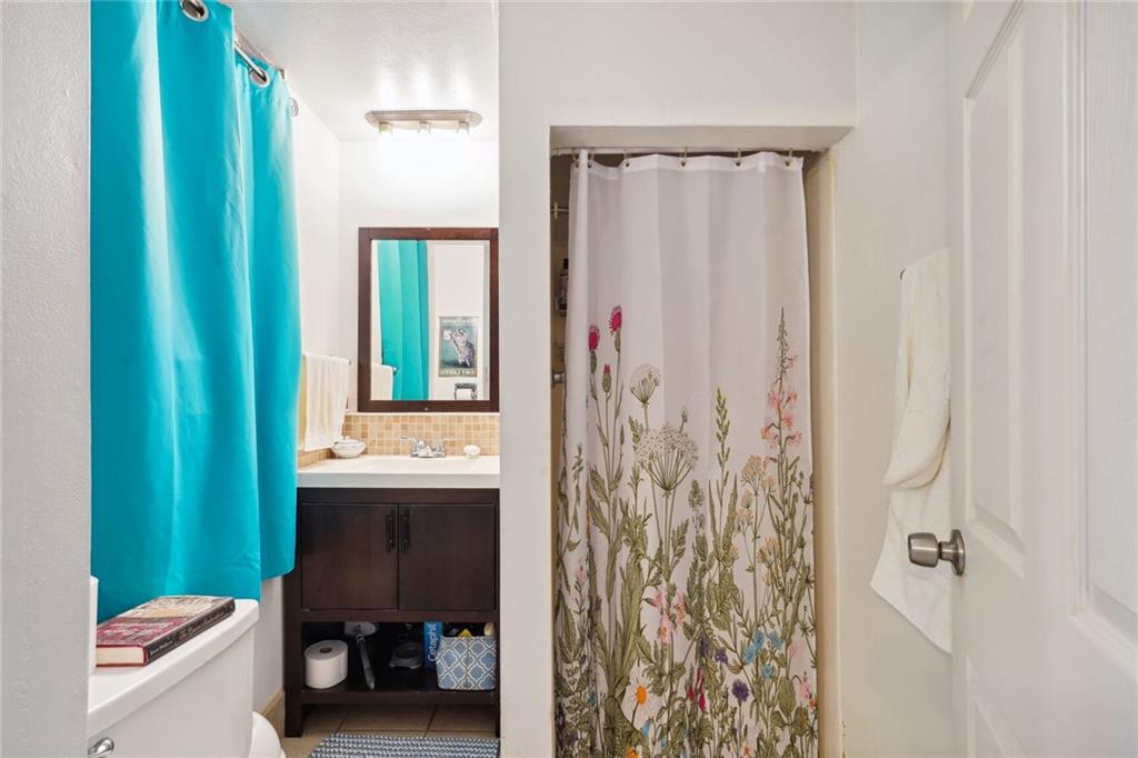 124 N SOLOMON Street