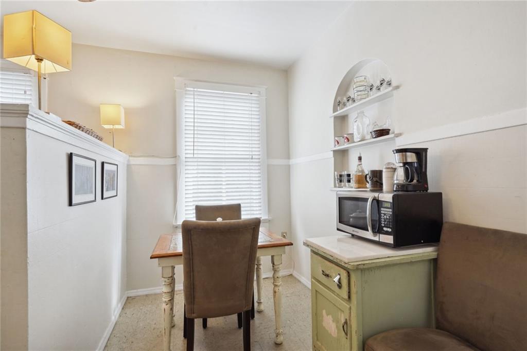 124 N SOLOMON Street