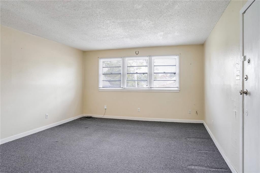 5318 20 GENERAL DIAZ Street