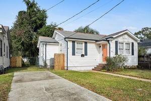 4311 MORRIS Place