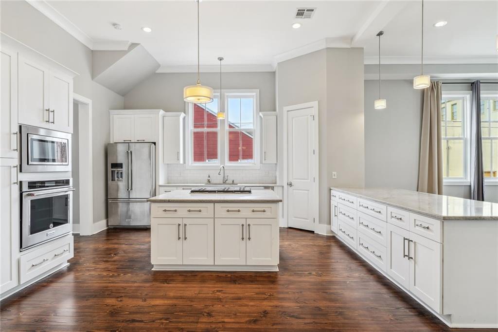 2342 SAINT THOMAS Street