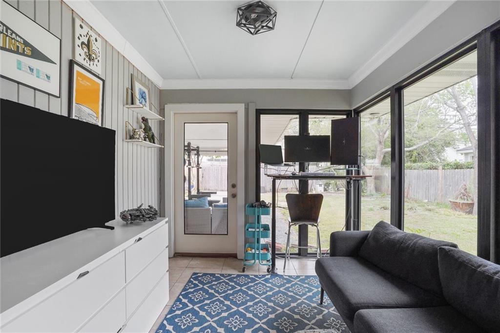 5950 GENERAL DIAZ Street