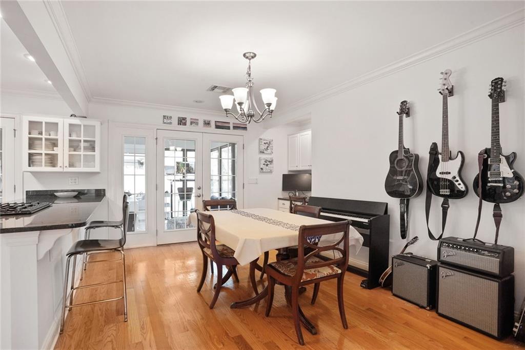 5950 GENERAL DIAZ Street