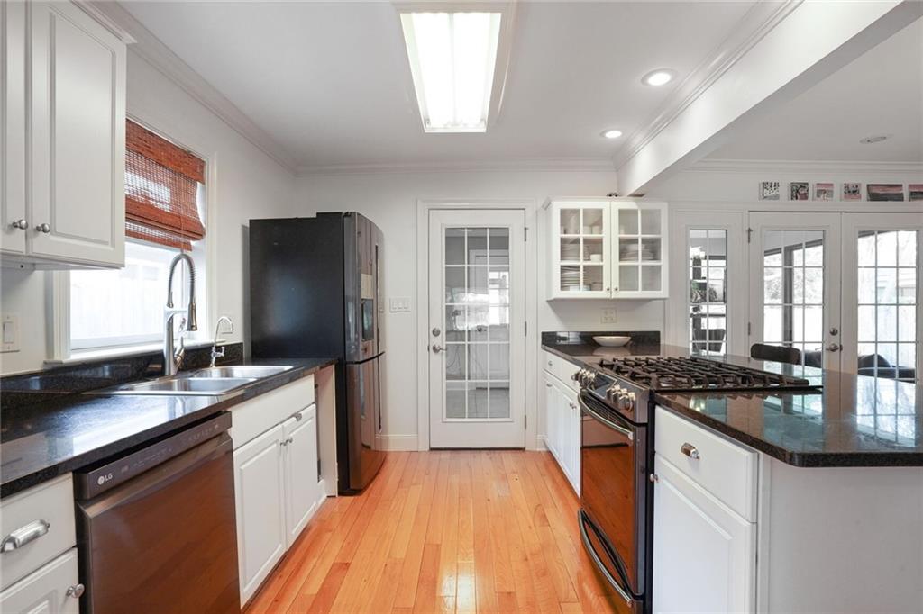 5950 GENERAL DIAZ Street