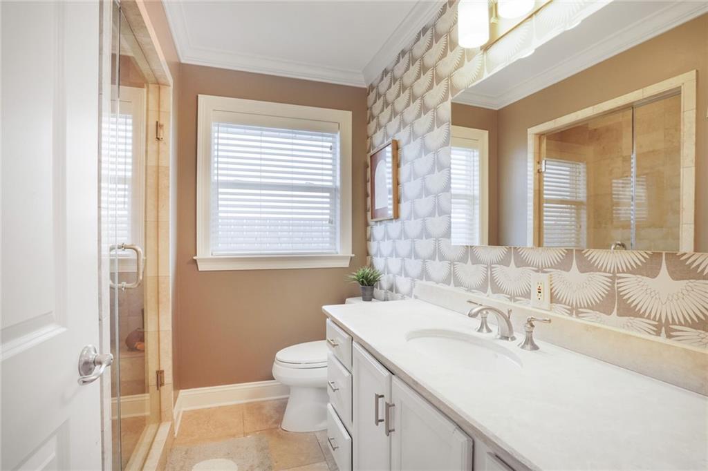 5950 GENERAL DIAZ Street