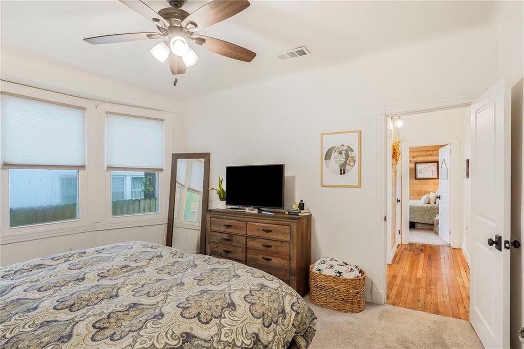 5839 VICKSBURG Street