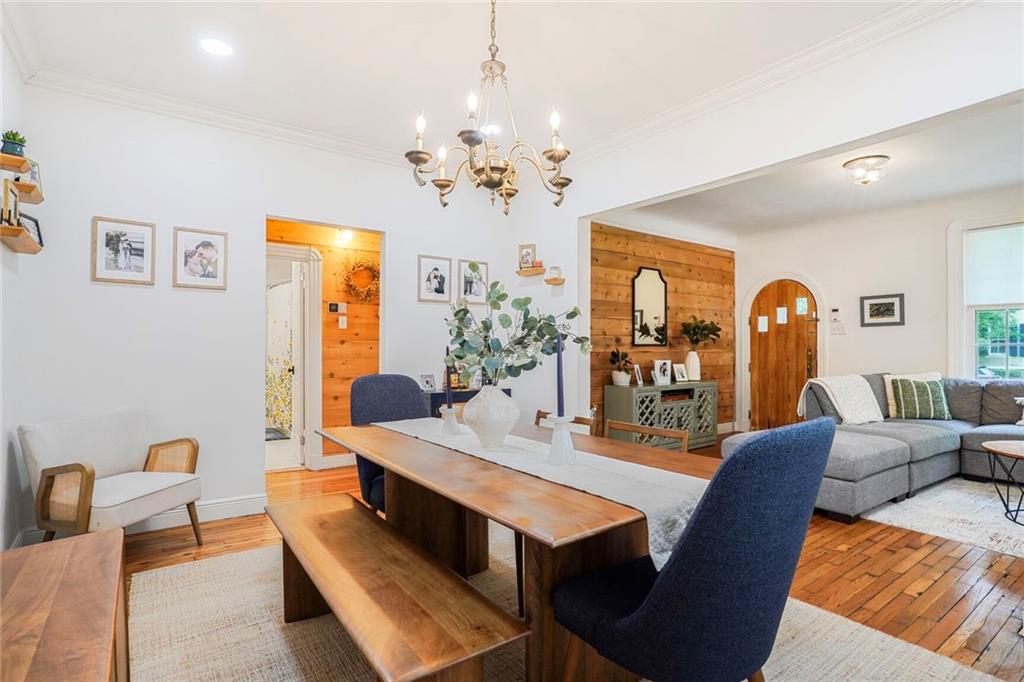 5839 VICKSBURG Street