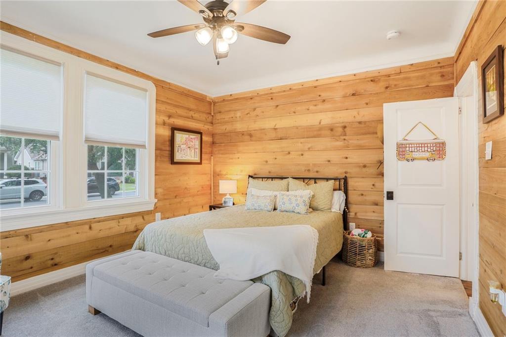 5839 VICKSBURG Street