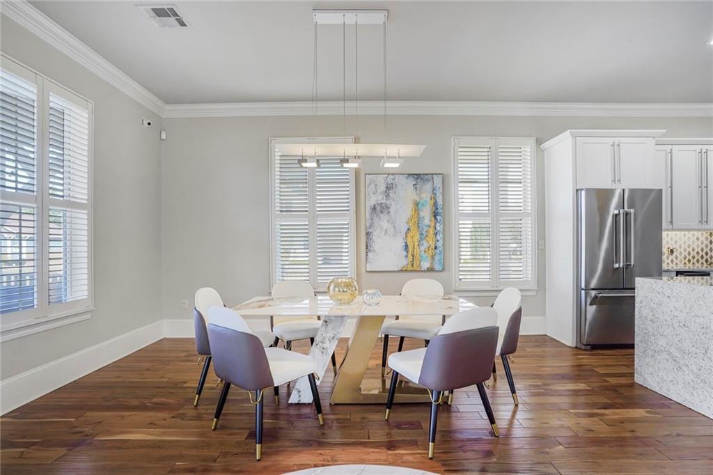 6080 GENERAL HAIG Street