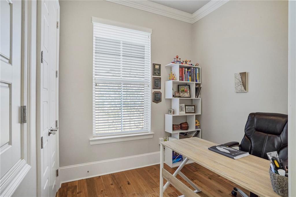 6080 GENERAL HAIG Street