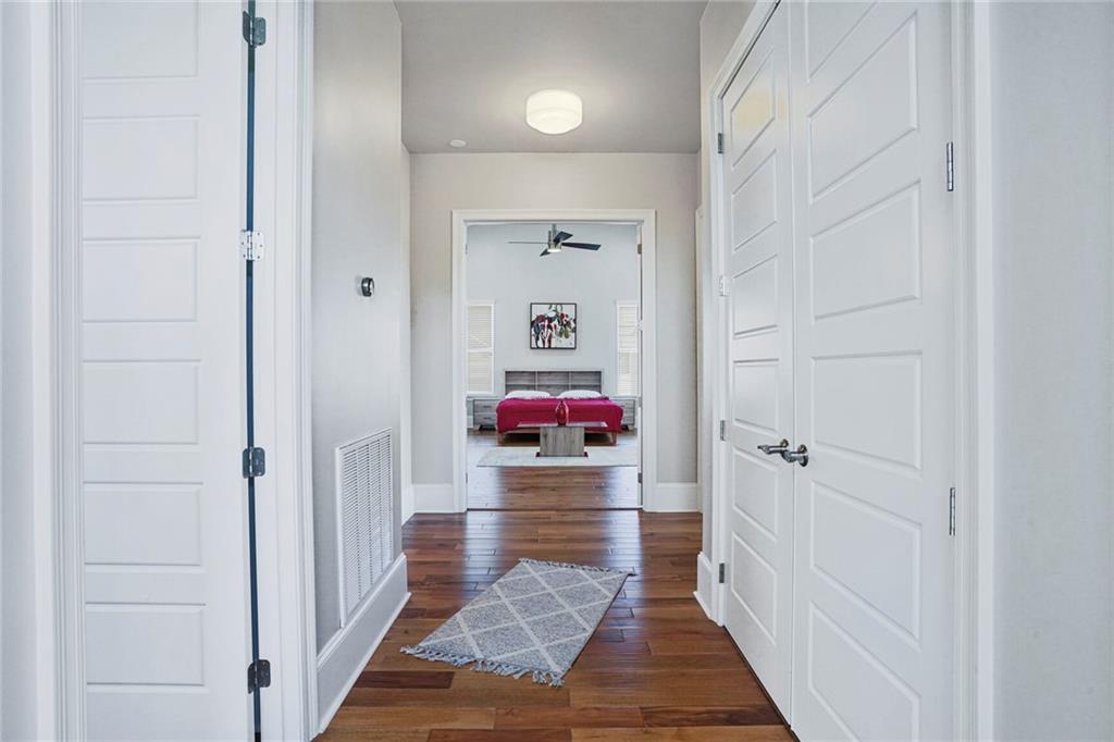 6080 GENERAL HAIG Street