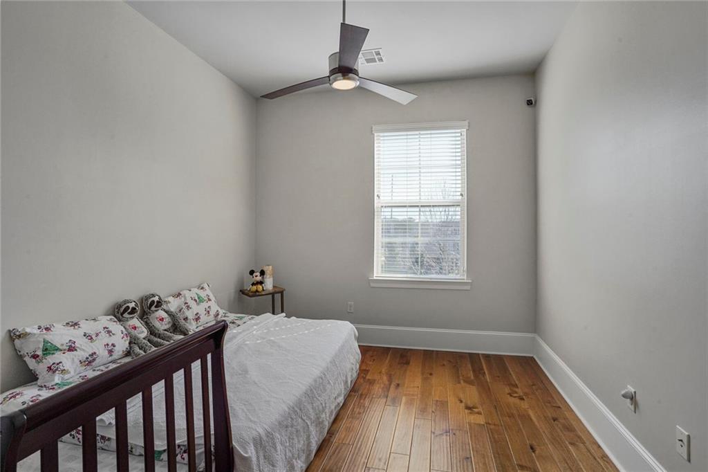 6080 GENERAL HAIG Street