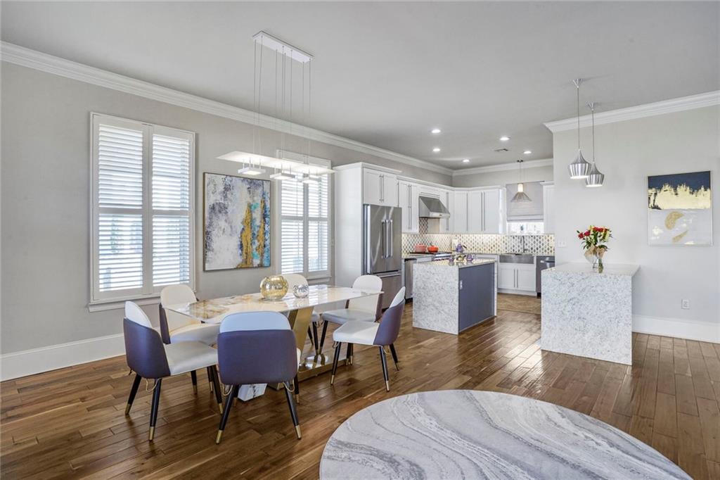 6080 GENERAL HAIG Street