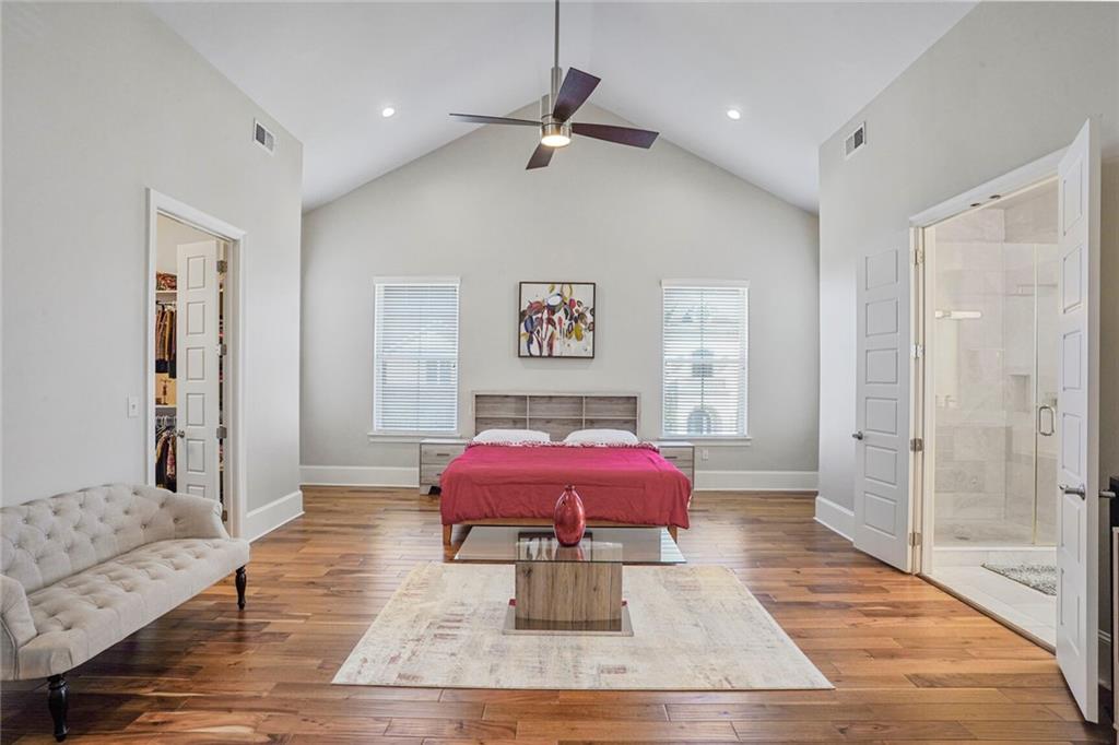 6080 GENERAL HAIG Street