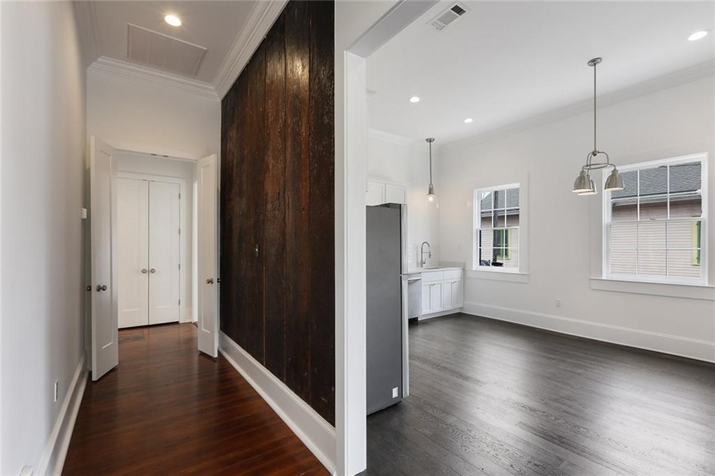 640 PAULINE Street 640