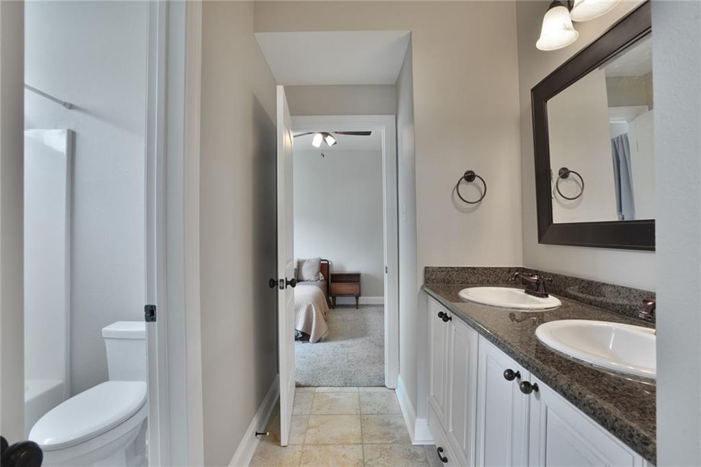 6935 LOUIS XIV Street