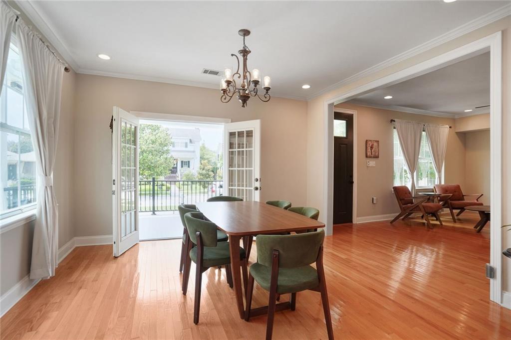 6935 LOUIS XIV Street